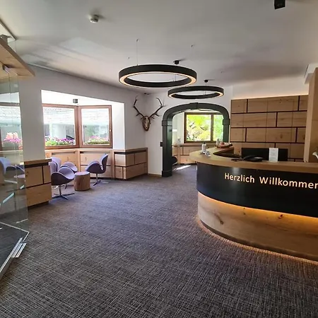 Cresta Otel