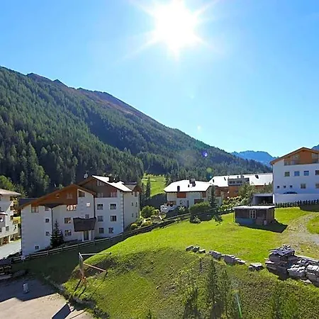 Cresta 3*