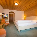 Hotel Cresta